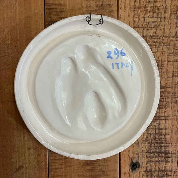 Della Robbia Wall Plaque - Picture 3 of 7